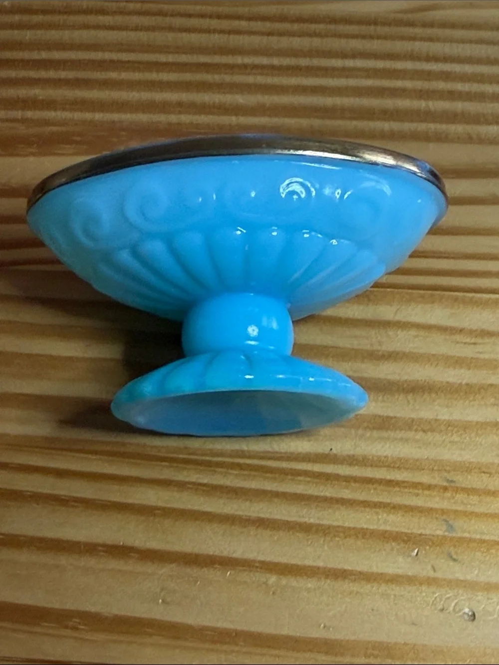 Vintage 70s Avon Bristol Blue Pedestal Soap Dish - Opaline Milk Glass Gold